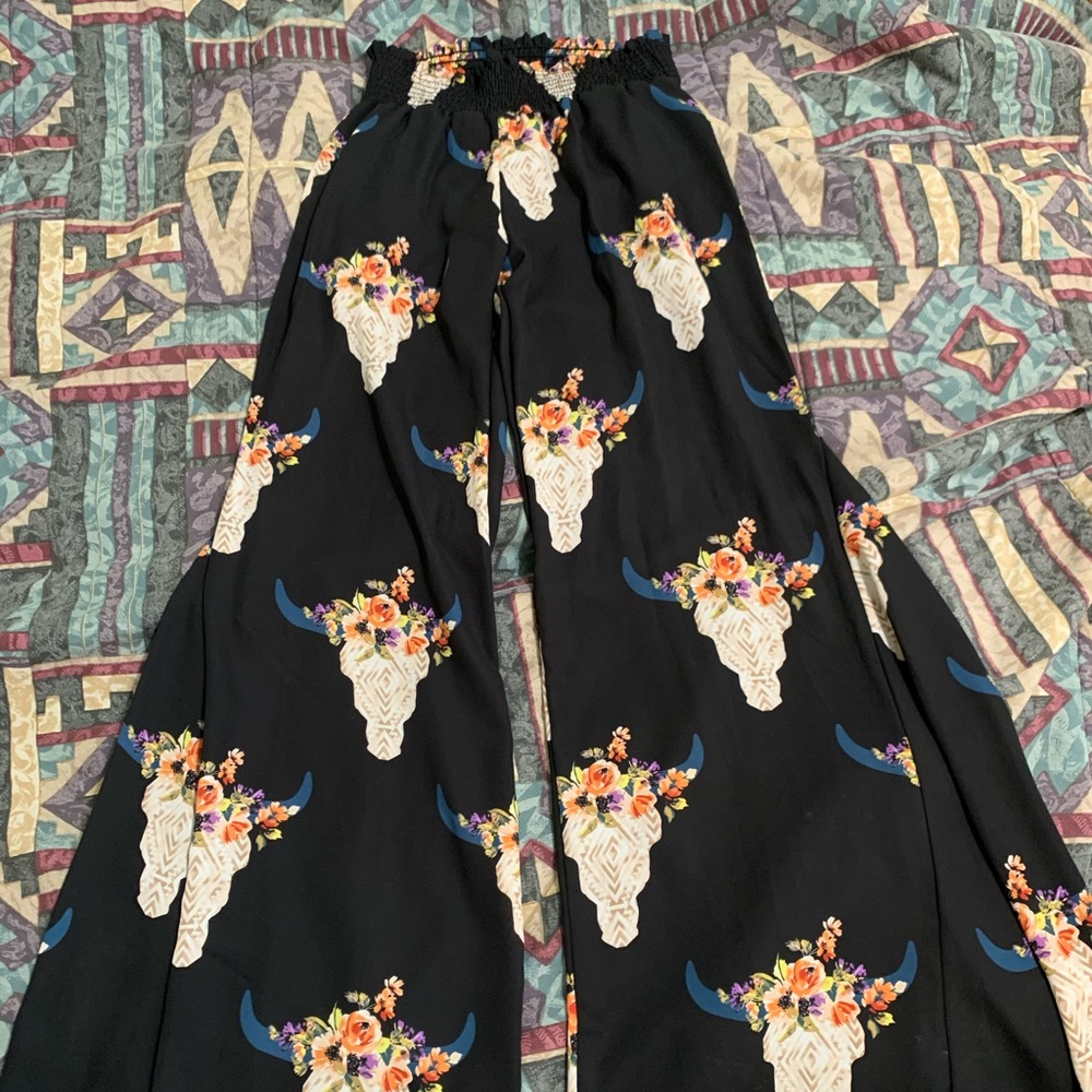 Steer head palazzo pats. Bell bottoms.